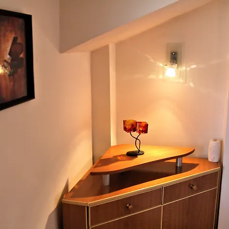 Lover's Nest Next To The * 바르나