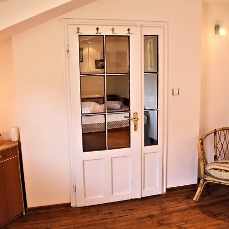 Lover's Nest Next To The 아파트 바르나