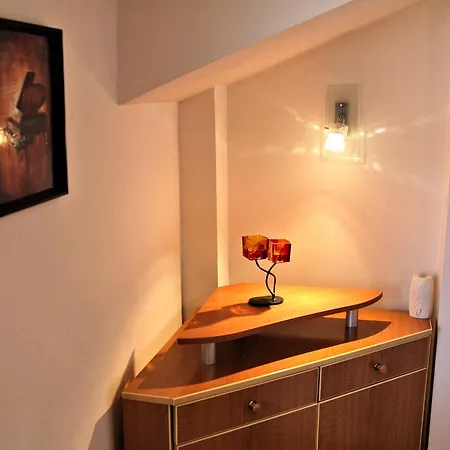 Appartement Lover's Nest Next To The